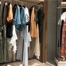 2020年女装批发价格解析与采购指南