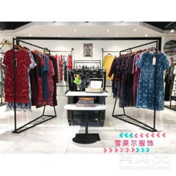 精品女装折扣店梦莎奴一字领连衣裙 广州白马服装批发市场的时尚选择